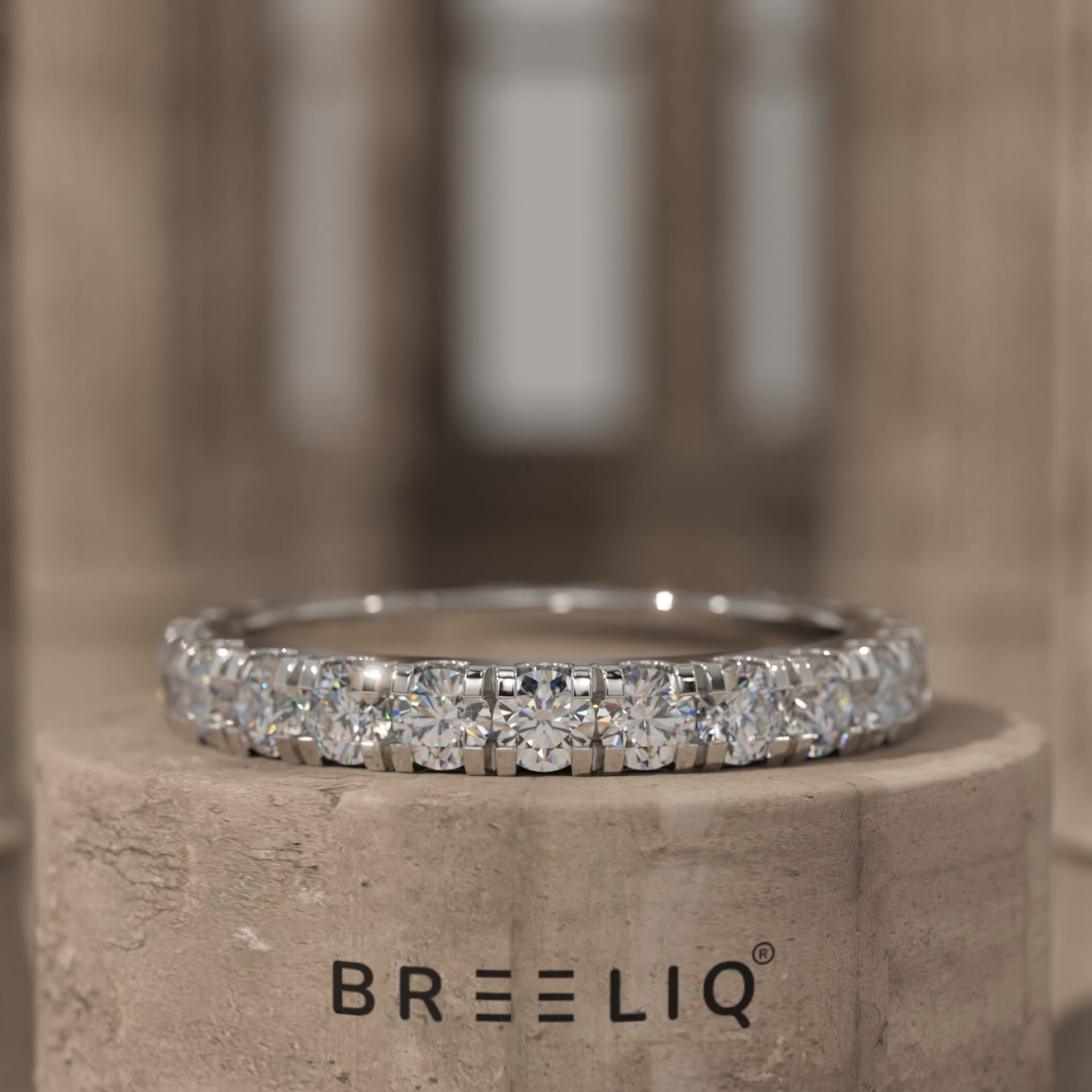 Lab Grown Wedding Band With Round Diamond