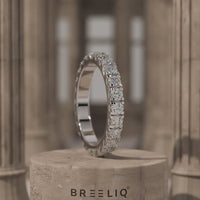 Lab Grown Wedding Band With Round Diamond